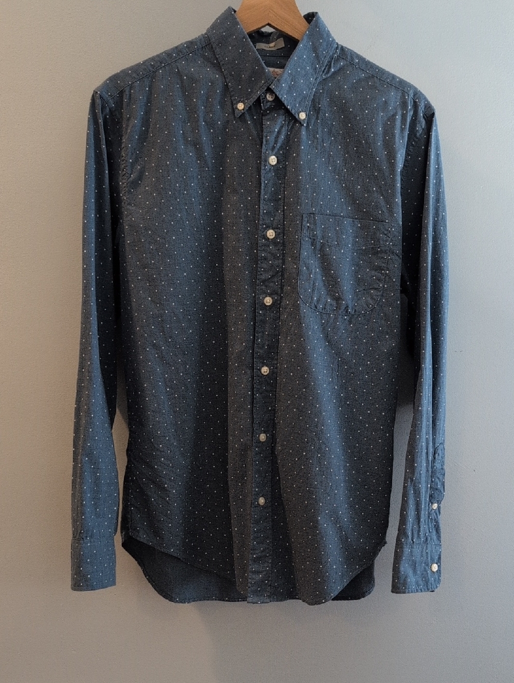 J. Crew Men's Small Secret Wash Classic Fit Long Sleeve Shirt Style #BN126